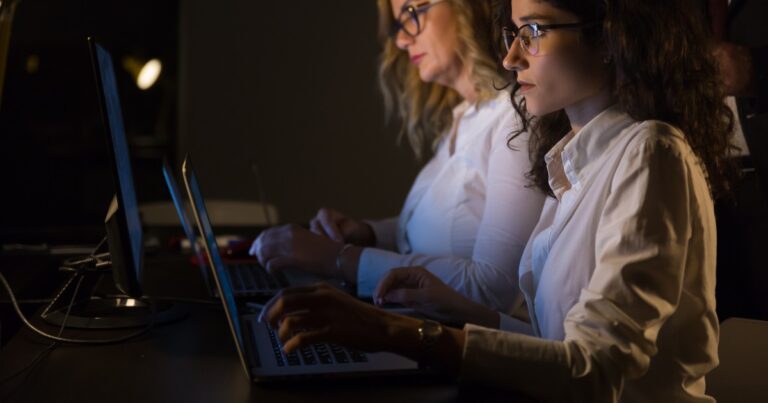 Empregos ligados à tecnologia cresceram 95% em 10 anos, diz pesquisa