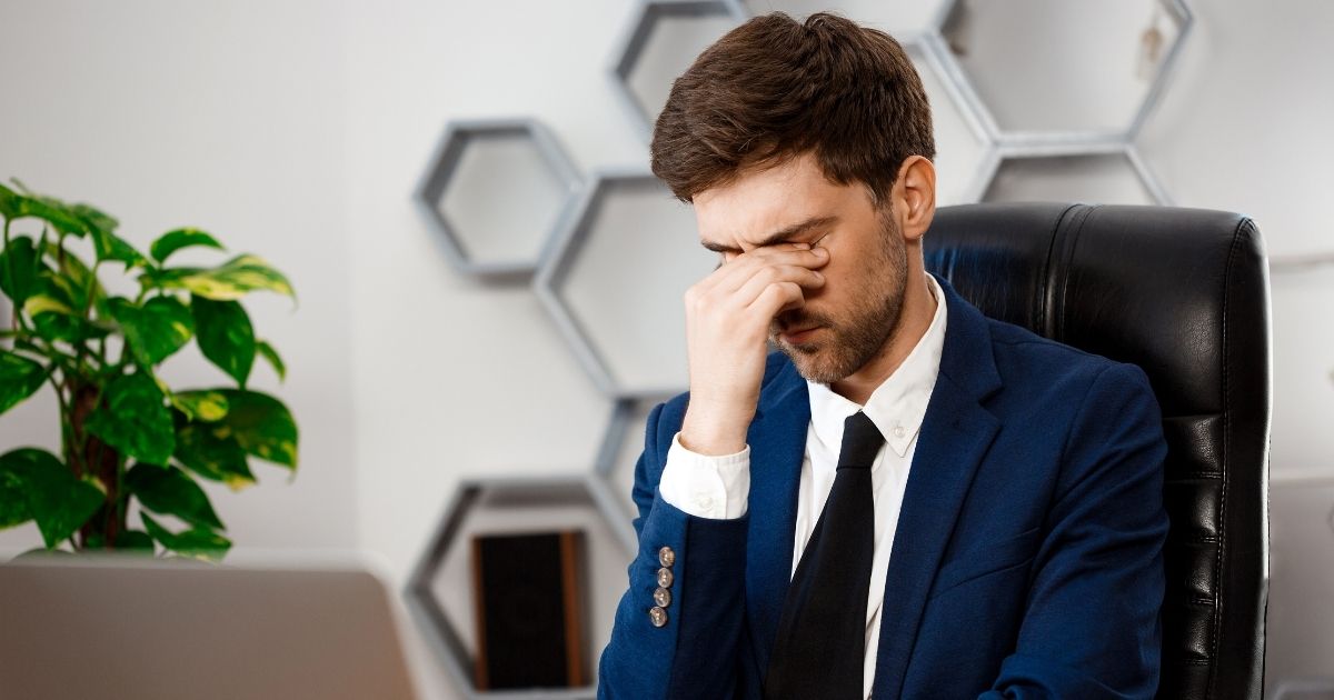 Profissionais que usam IA são vistos como menos competentes, mostra pesquisa