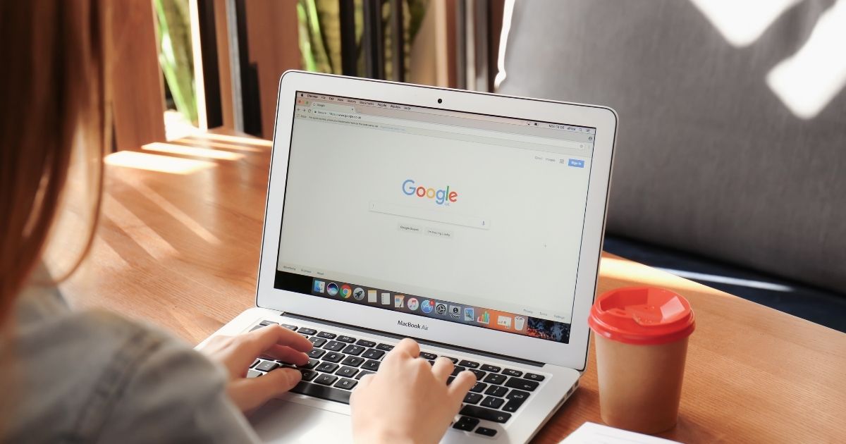 Google anuncia ferramenta para identificar conteúdo gerado por IA