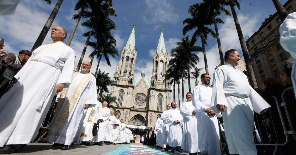 Corpus Christi é feriado ou ponto facultativo? Entenda