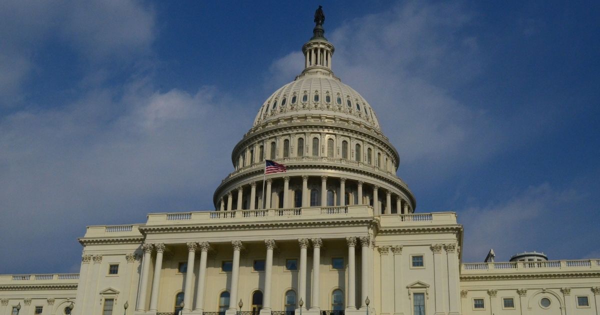 EUA vetam WhatsApp em celulares do Congresso por riscos à segurança