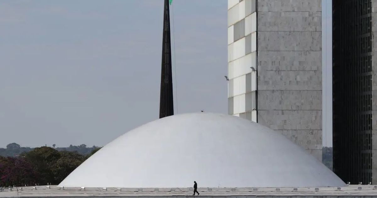 Aprovado no Senado, projeto restringe publicidade de bets