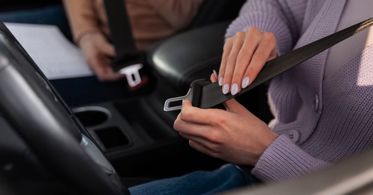 Volvo lança cinto com IA que se adapta ao corpo e ao tipo de acidente