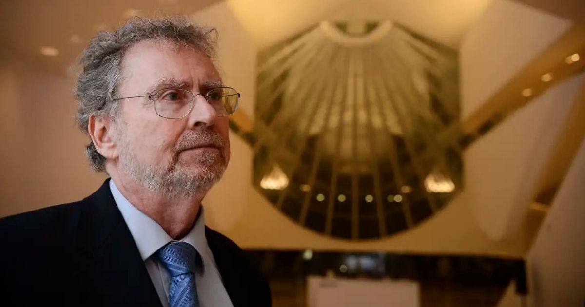 Físico brasileiro é premiado por relevância global em ciência e tecnologia