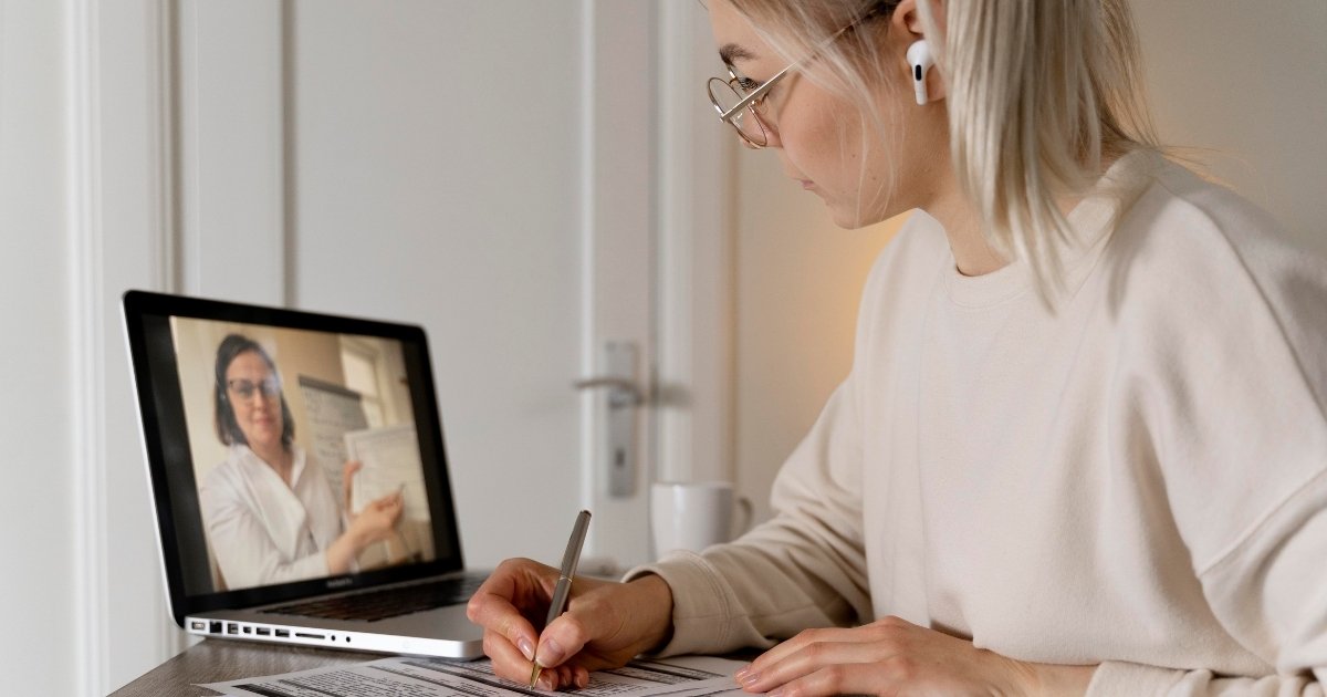 ensino-superior-online-supera-numero-alunos-cursos-presenciais