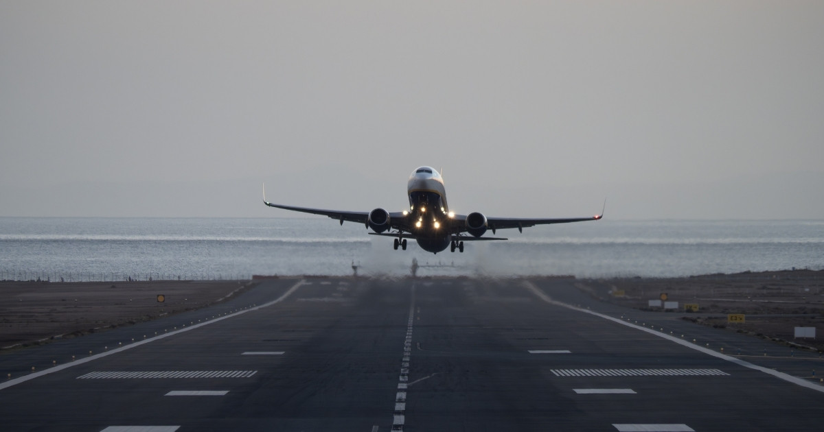 aviao-supera-onibus-segundo-meio-mais-usado