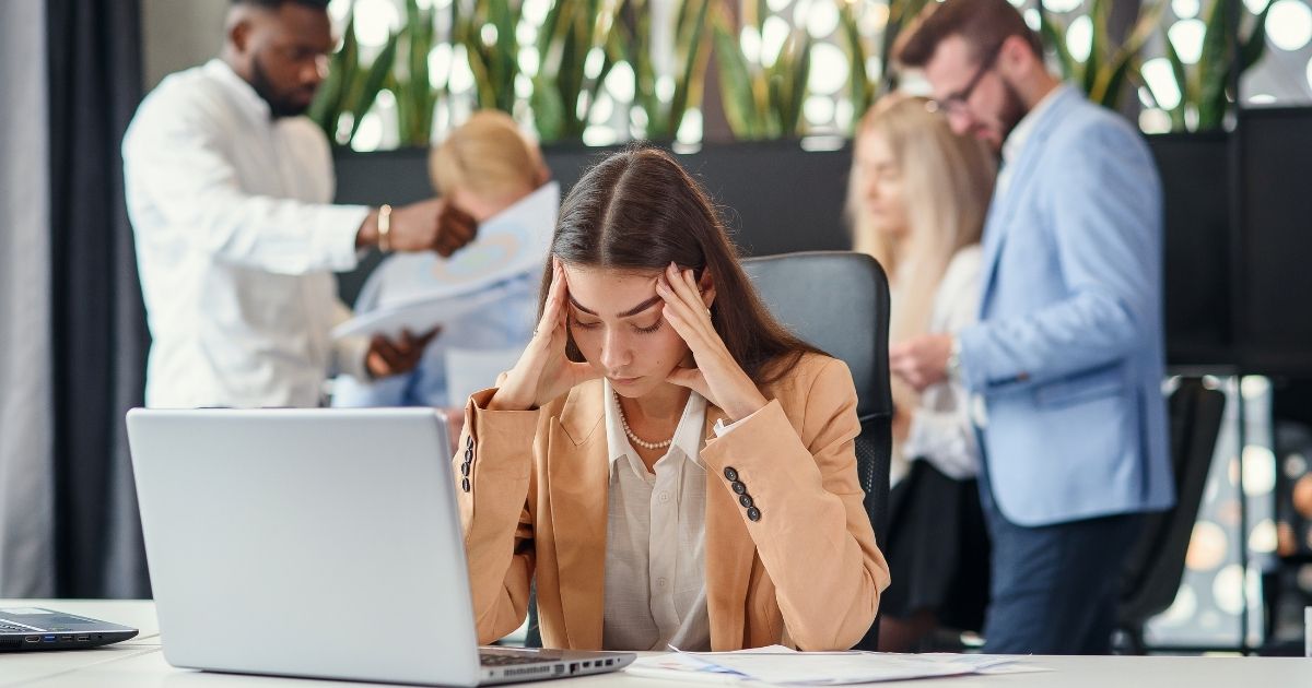 “Só eu que não sou promovido?”: saiba o que é a disforia de carreira