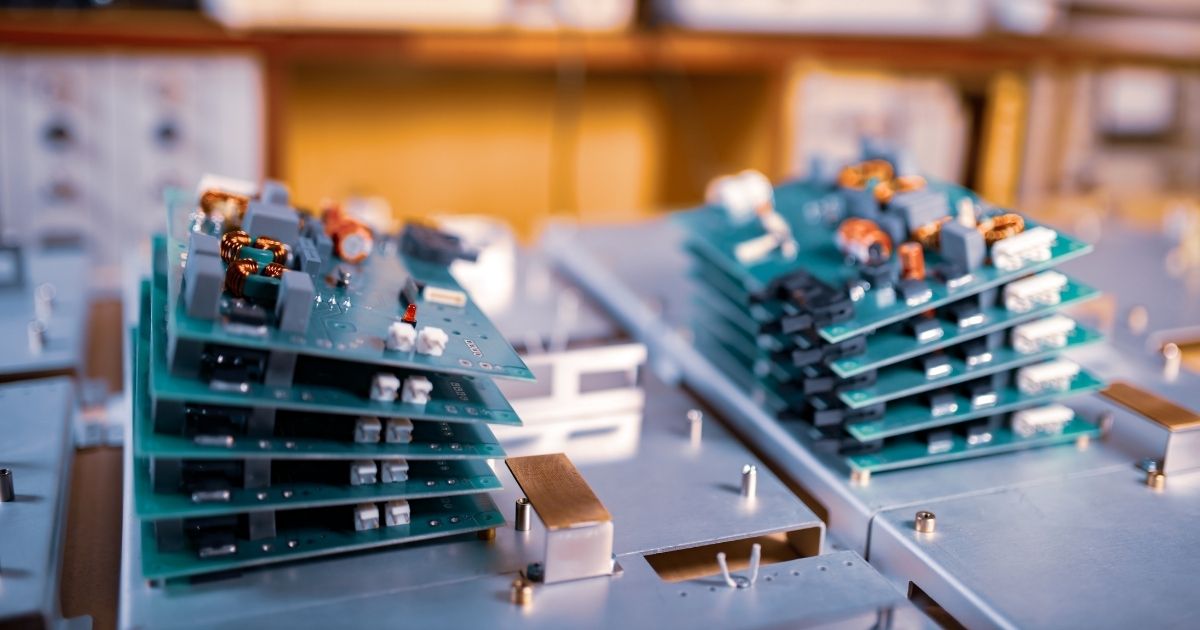 Holand toma controle de subsidiária de estatal chinesa fabricante de chips