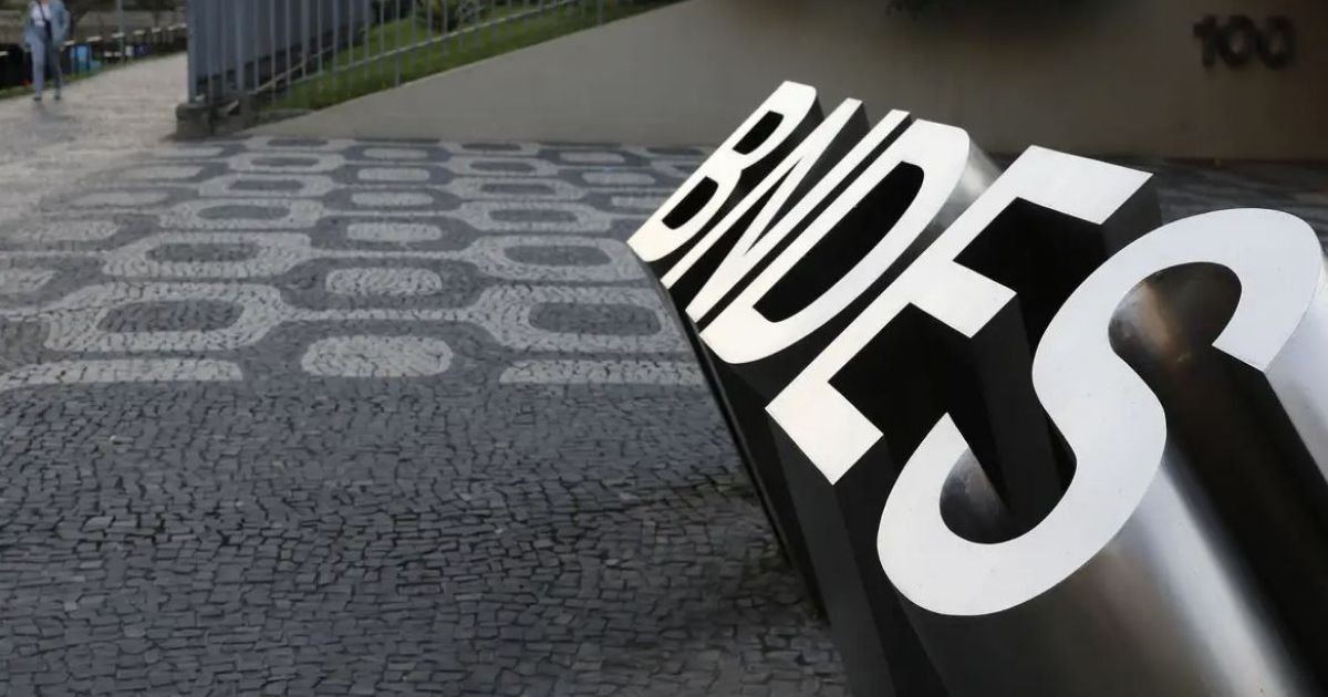 Projetos de inovação recebem R$ 14 bi de BNDES e Finep em 2025