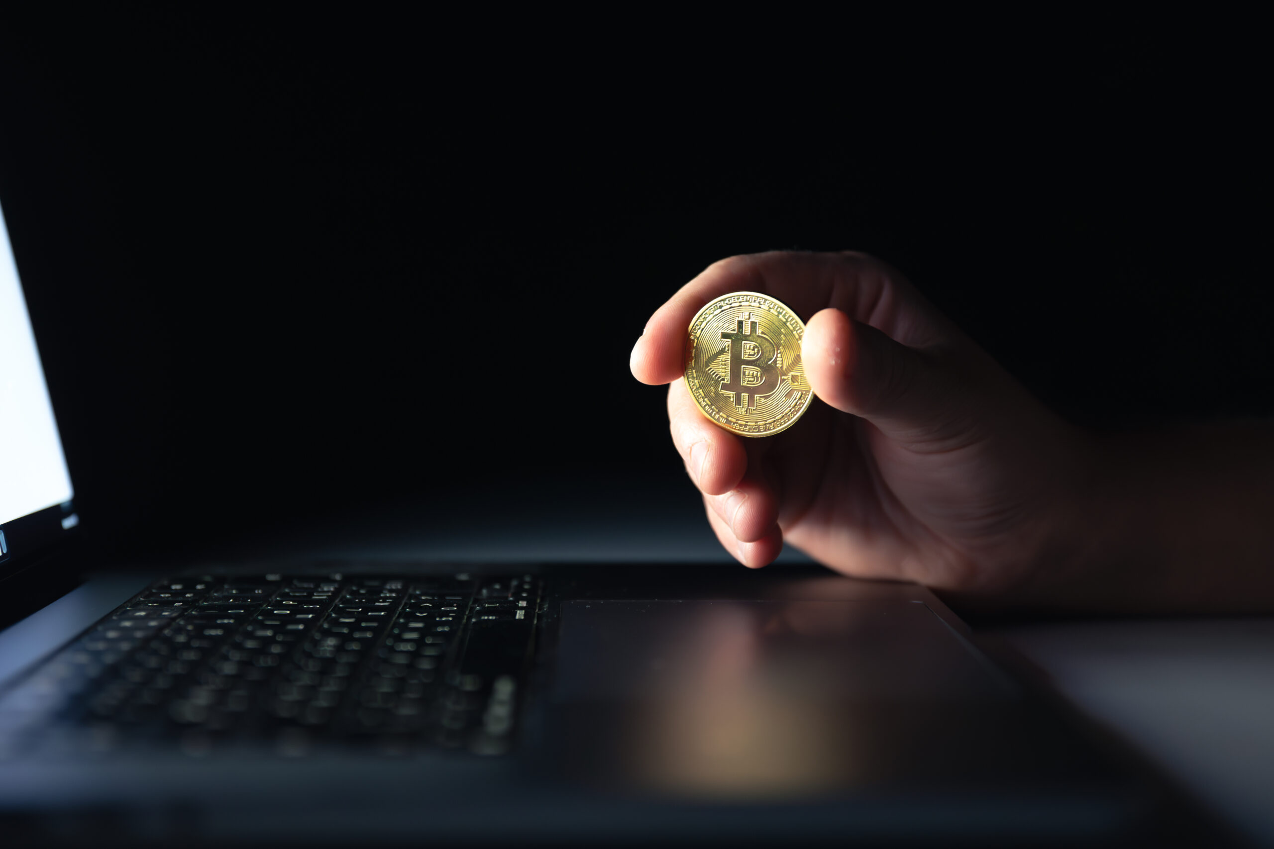 Nova era da lavagem de dinheiro: criptomoedas para driblar sanções internacionais