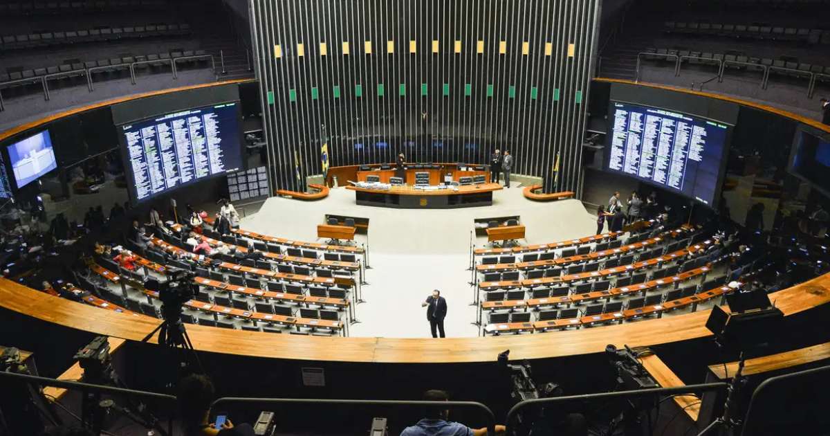 Planalto pressiona Câmara por fim da escala 6x1 em projeto que reduz jornada de trabalho