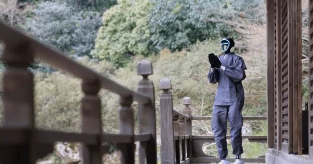 Japão testa robô monge com IA para atuação em templos