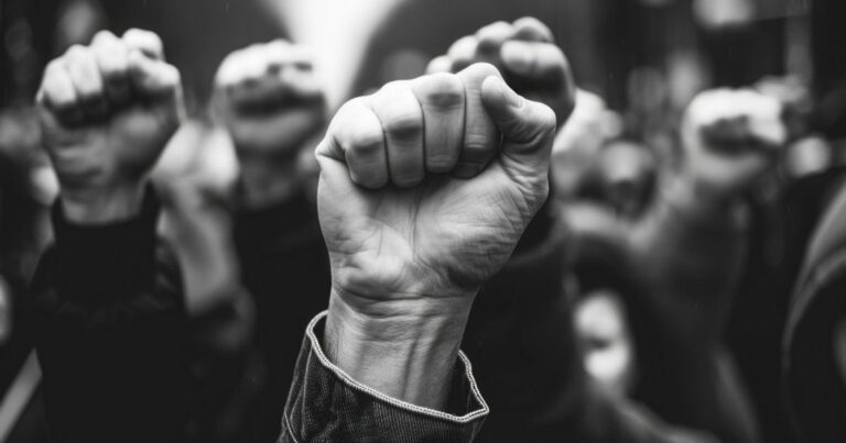 Funcionários da Ubisoft anunciam greve após fim do home office