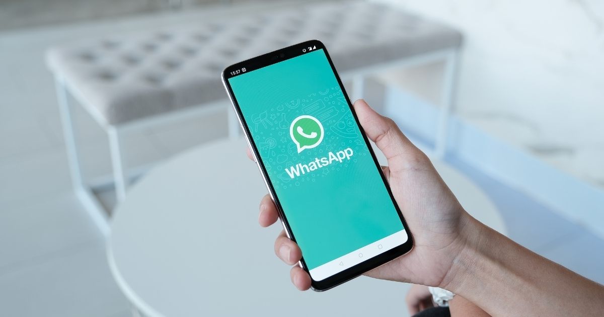 Aplicativos falsos imitam WhatsApp e outros apps para vigiar dispositivos