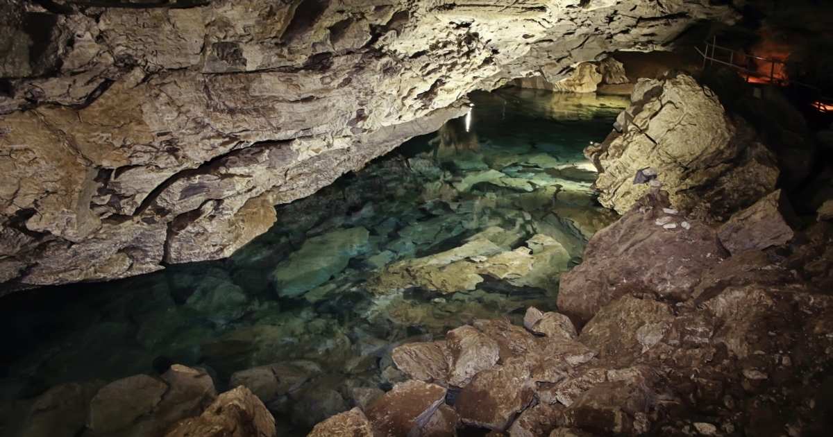 Água subterrânea com bilhões de anos pode sustentar diversas formas de vida