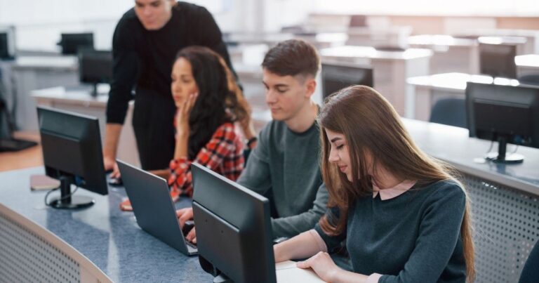 rio-vagas-cursos-gratuitos-de-tecnologia-para-jovens