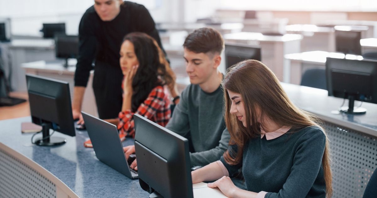 rio-vagas-cursos-gratuitos-de-tecnologia-para-jovens