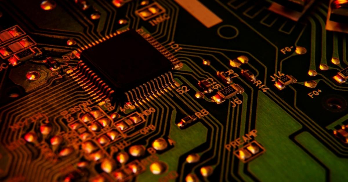 chips-quanticos-escala-industrial-disputa-global