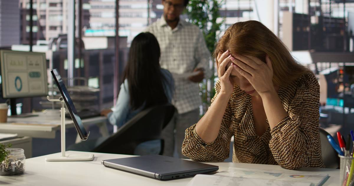 Investimentos em saúde mental podem reduzir afastamentos e melhorar o desempenho dos trabalhadores. (Foto: Reprodução/Magnific/DC Studio)