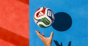Bola com IA e sensor interno muda decisão em Portugal x Croácia na Copa