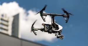 Drones com spray de pimenta é nova aposta de escolas nos EUA contra atiradores