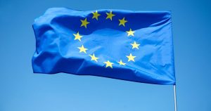 UE amplia regras da Lei da IA com novas exigências para empresas
