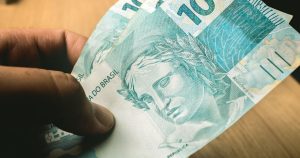 Novo aluguel consignado dispensa fiador e prevê desconto no salário