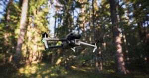 Drones lançam 660 mil sementes para reflorestar regiões quase impossíveis de alcançar