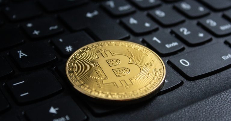ex-fbi-pede-ajuda-chatgpt-investir-dinheiro-desviado