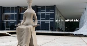 Presidente do TST critica reforma trabalhista e questiona atuação do STF