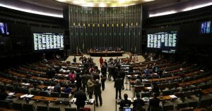 Fim da escala 6×1 será promulgado nesta sexta-feira pelo Congresso