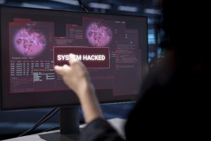 Empresas latino-americanas enfrentam riscos digitais que ameaçam operações físicas