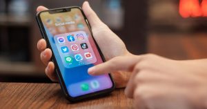 Austrália propõe que usuários possam desativar algoritmos das redes sociais